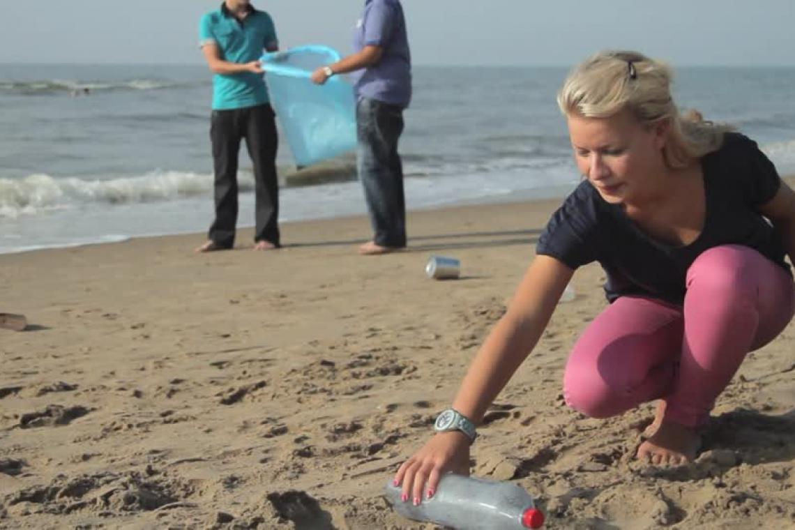 Levantar 3 plásticos por persona, una estrategia para combatir la contaminación