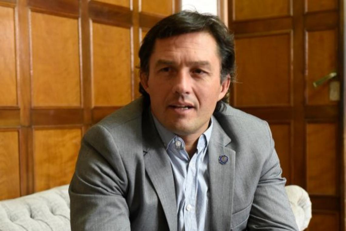 Será obligatorio asistir a cursos para jugar al rugby en Rosario