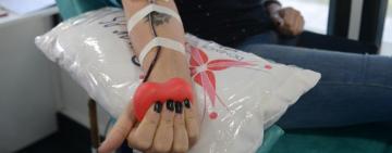 Naturalizar el acto voluntario y frecuente de donar sangre. Lunes 9 el municipio convoca en plaza San Martín