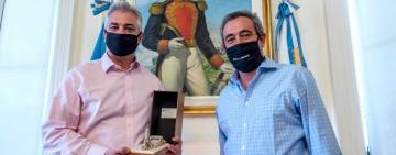 Vacunas: Javkin se reunió con destacado ejecutivo rosarino del laboratorio AstraZeneca