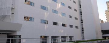La atención de los consultorios externos del Hospital Carrasco se traslada al Cemar