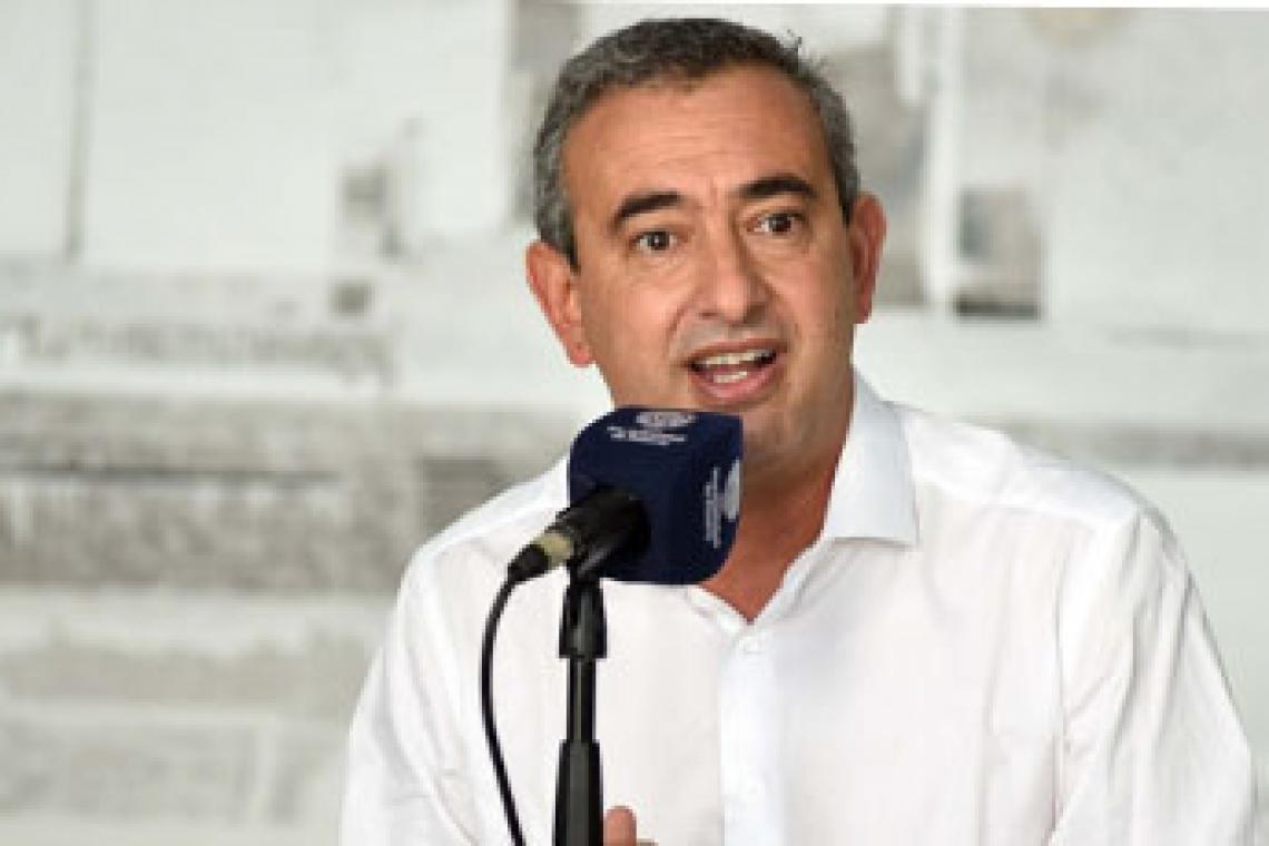 Javkin reclamará ante el gobernador una corrección de categorización sanitaria