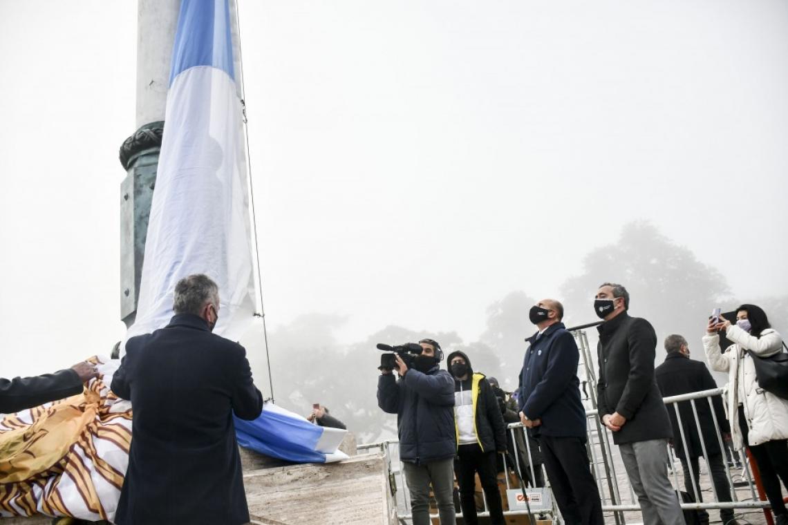 «Es momento de plantar la bandera de la reconstrucción»