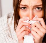 Cómo diferenciar la rinitis alérgica de la Covid-19