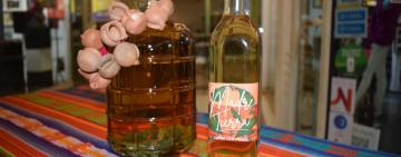 Emprendimientos locales ponen a la venta caña con ruda artesanal de producción propia