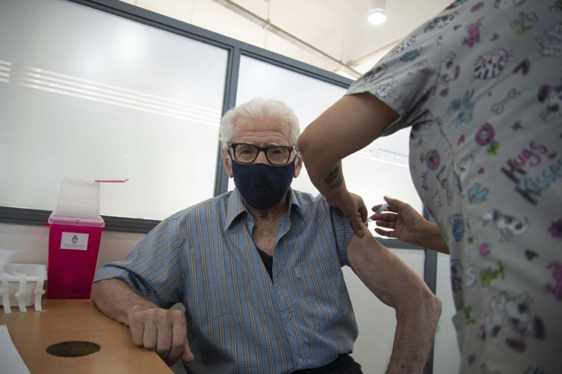 Vizzotti anunció que se comenzarán a aplicar terceras dosis de vacunas