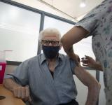 Vizzotti anunció que se comenzarán a aplicar terceras dosis de vacunas