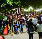 Con masiva concurrencia y alto impacto comercial se desarrolló la segunda Noche de Peatonales