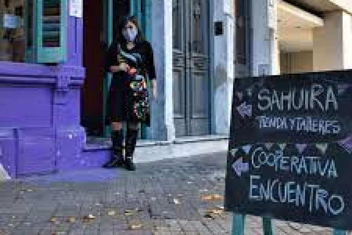 Se presentó «Juntas hacemos economía», un ciclo de talleres que contribuye al empoderamiento de las mujeres