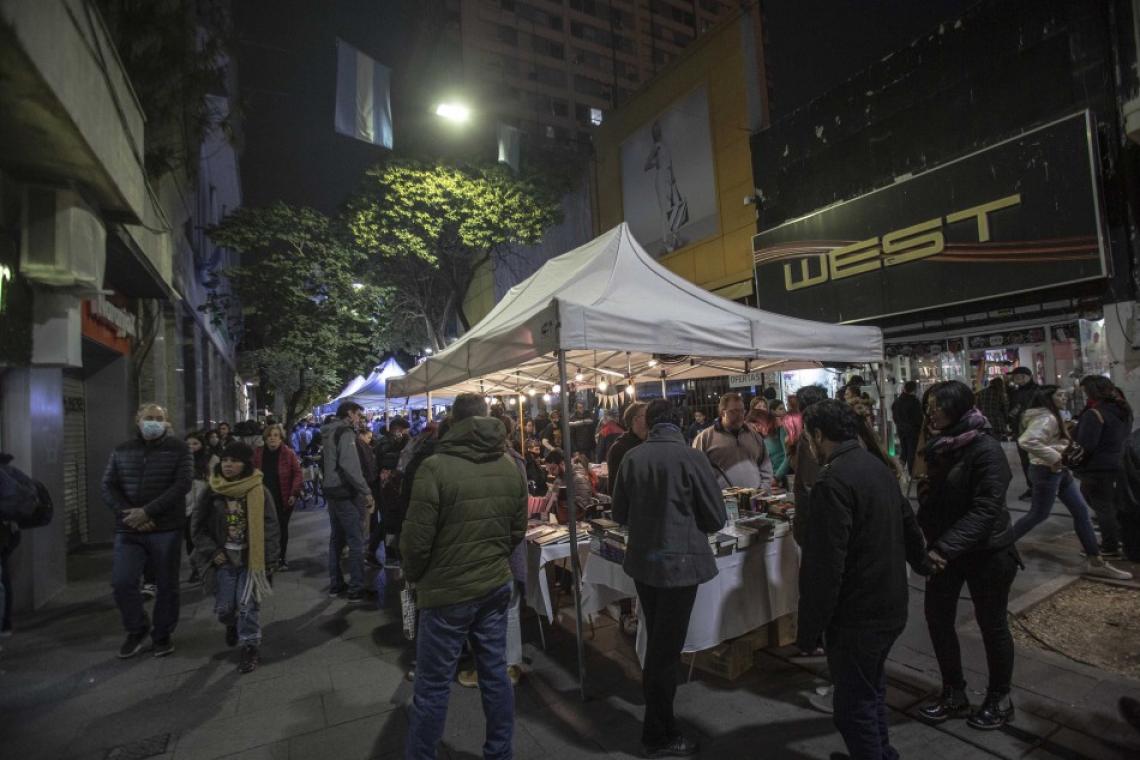 Noche de Peatonales: pese al frío, la 3° edición tuvo masiva convocatoria y ratificó el impacto de la propuesta