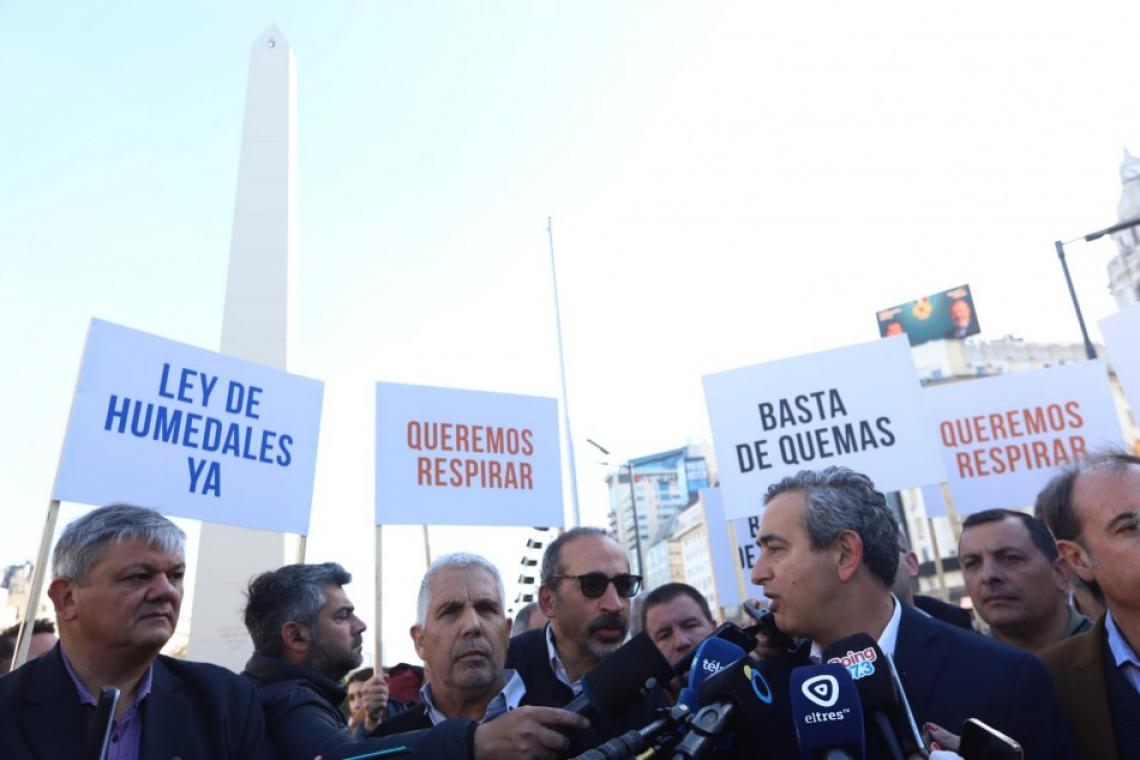 Javkin: «Trajimos el reclamo por el humo al centro del país, para que escuchen y actúen»