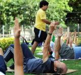 Alimentación saludable, deportes y vitamina D, para prevenir fracturas a cualquier edad