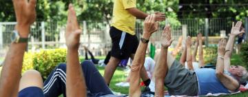 Alimentación saludable, deportes y vitamina D, para prevenir fracturas a cualquier edad