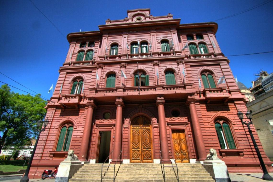 La Municipalidad informa el funcionamiento de los servicios para este jueves 8 y viernes 9