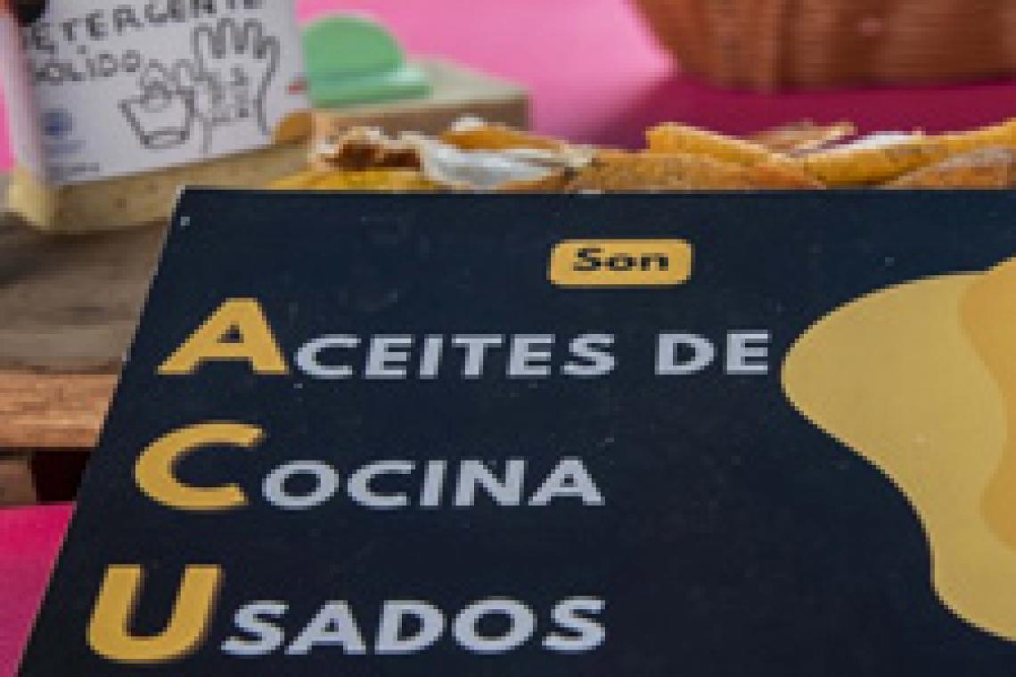 Enseñan a producir jabón y detergente con aceite de cocina usado