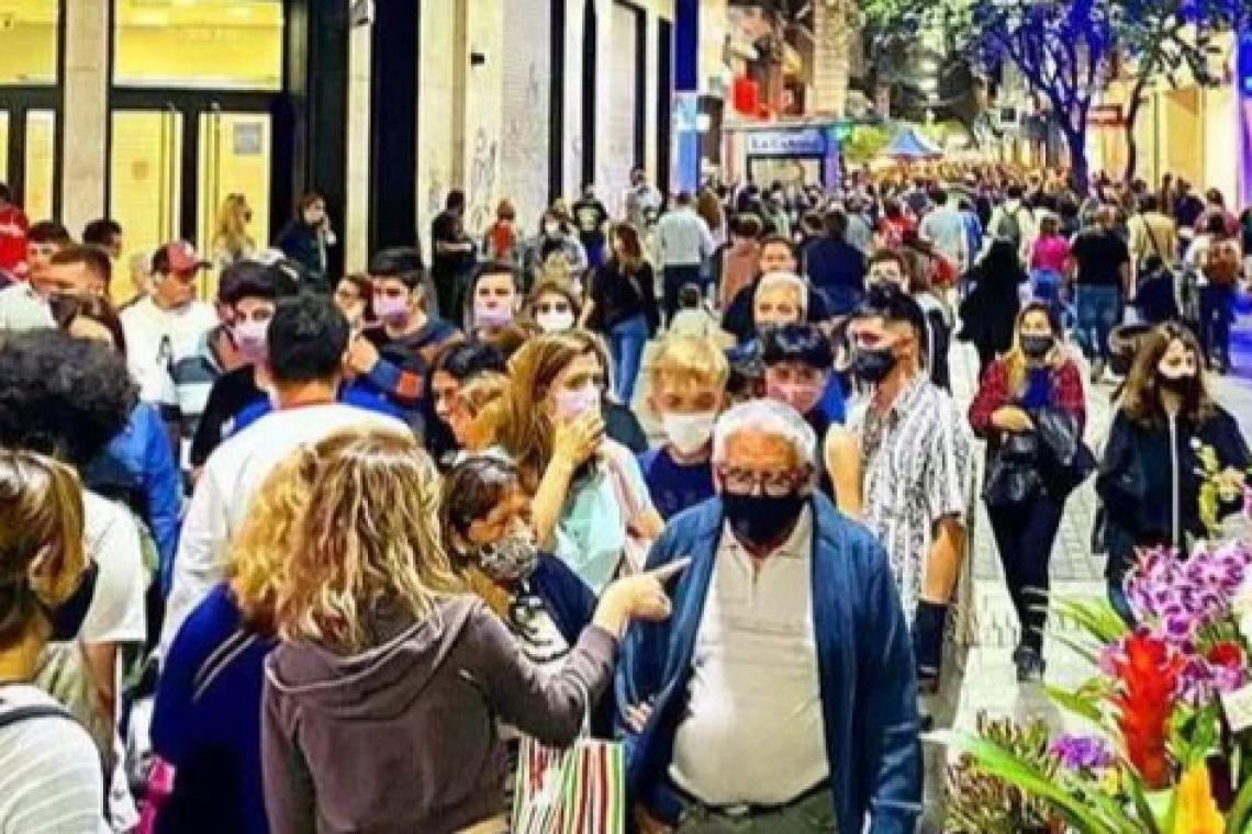 Rosario vivirá otra Noche de Peatonales