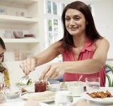 Comer en familia, mejora la salud emocional y nutricional de la población infantil
