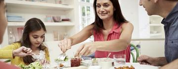 Comer en familia, mejora la salud emocional y nutricional de la población infantil