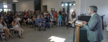 Javkin asumió en Empalme: «Comenzamos como vamos a gobernar estos 4 años, cerca de la gente»