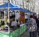 Llega la feria especial de Reyes a la plaza Sarmiento