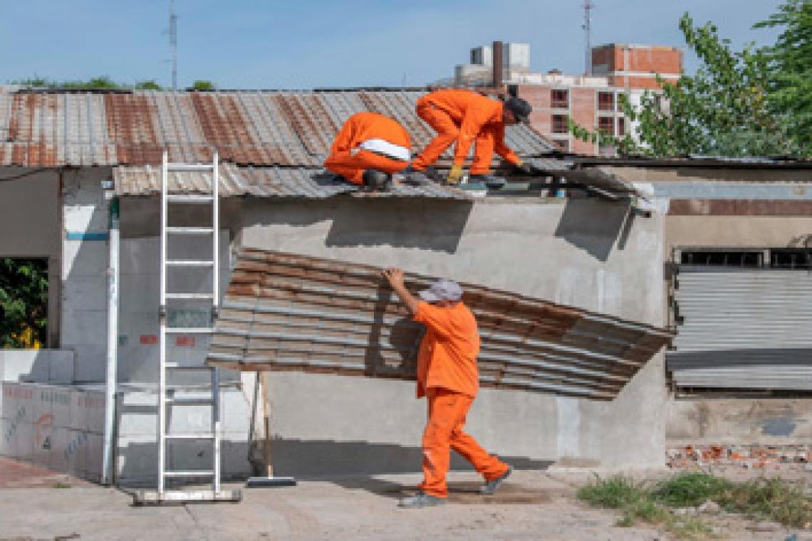 El municipio recuperó un espacio público a la vera del Ludueña