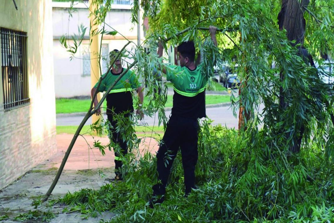 La Municipalidad desarrolla tareas preventivas ante alerta por tormentas