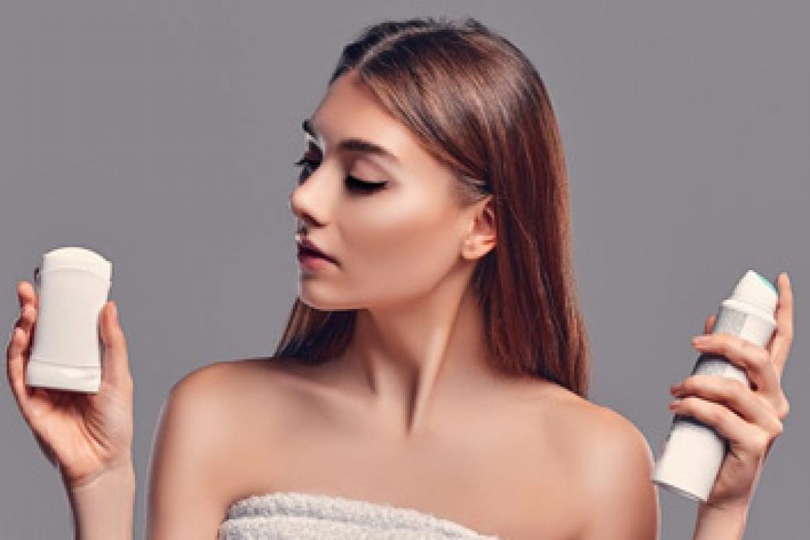 Desodorante natural vs. antitranspirante: ¿cuál es el más saludable?