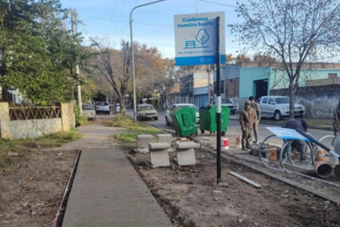El municipio avanza en la recuperación de espacios públicos sobre calle Felipe Moré