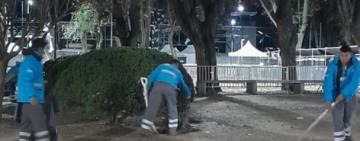 Luego de los festejos, el municipio efectuó un operativo de limpieza en un amplio sector de la costa central