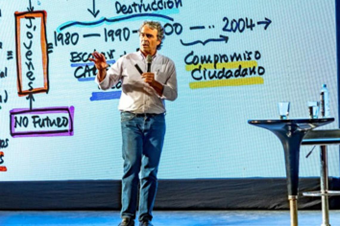 Ex alcalde de Medellín visita Rosario para intercambiar experiencias sobre seguridad y transformación urbana