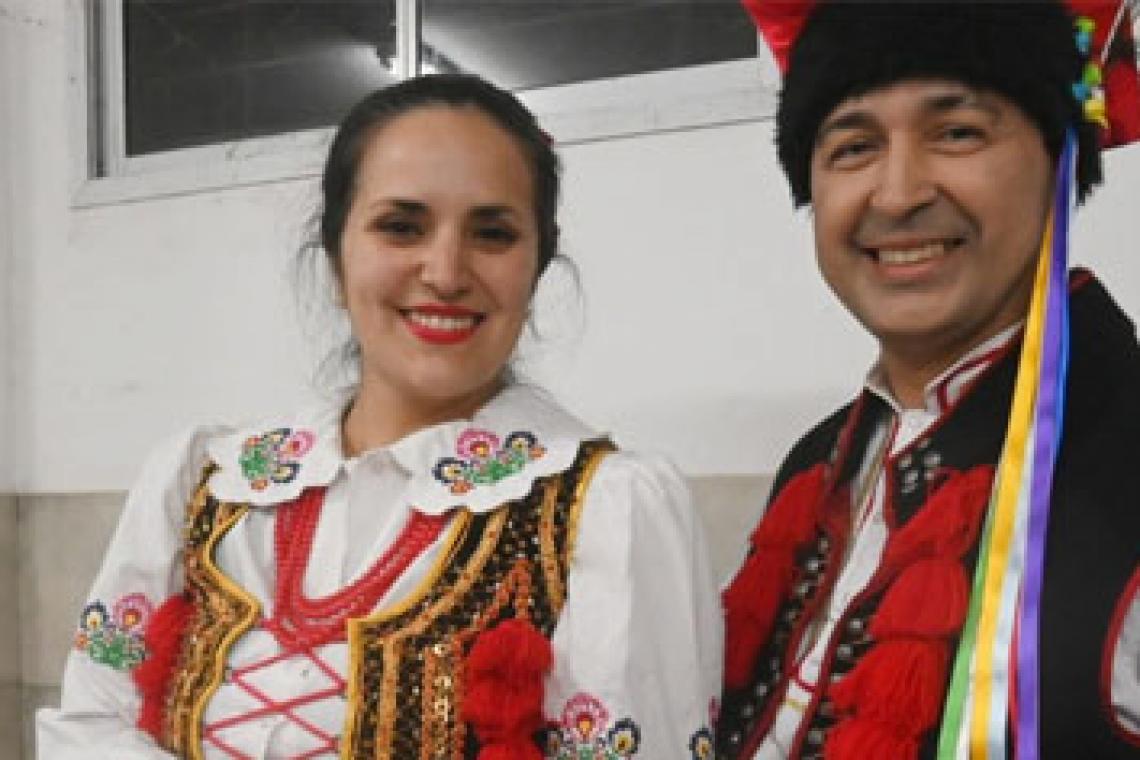 Llega una nueva edición de Noche de Colectividades