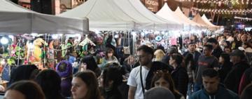 Costumbres rosarinas: Se desarrolló la gran Noche de Peatonales de septiembre