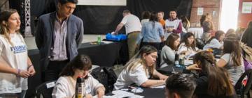 Nueva Oportunidad: más de 550 jóvenes que participan del programa recibieron sus becas