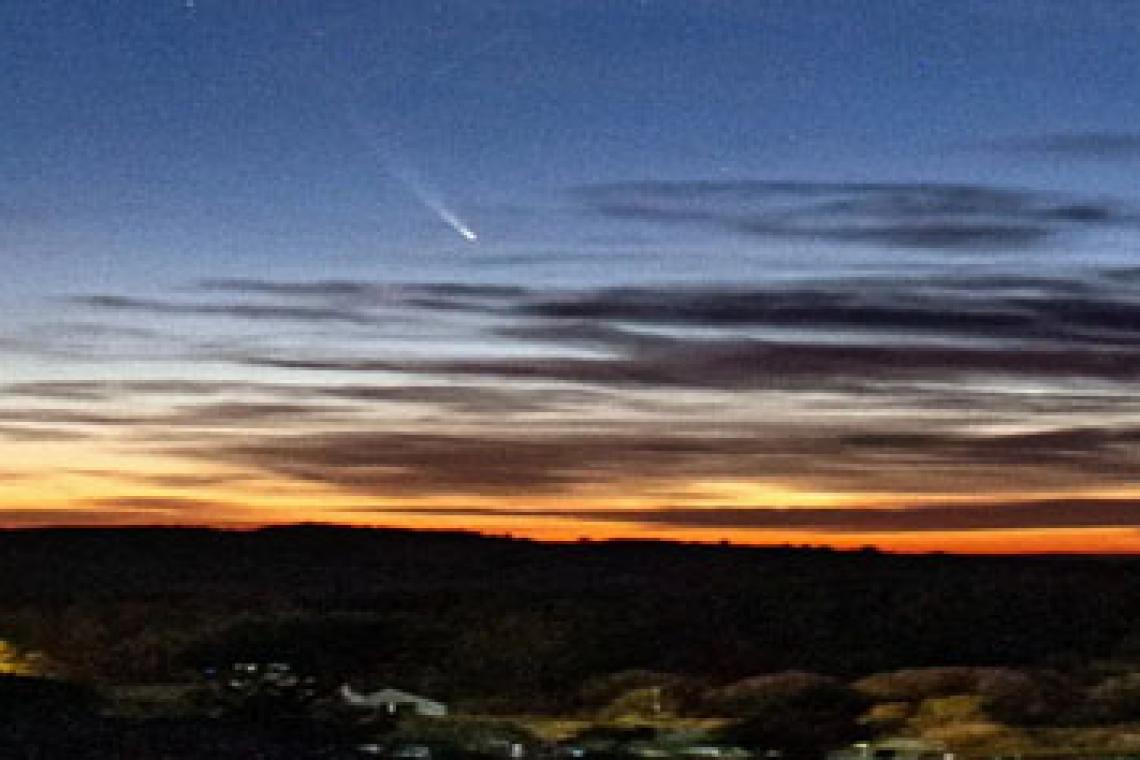 El Cometa del Siglo ya se deja ver en el cielo argentino