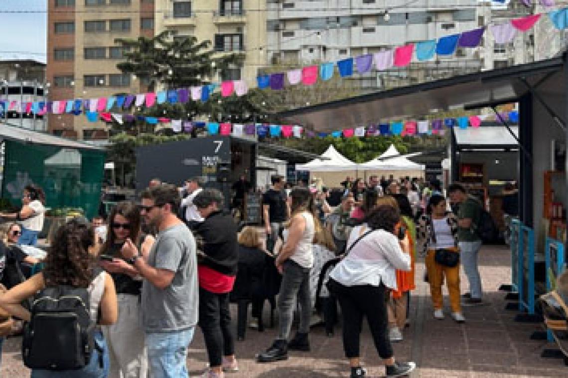 Convocan a emprendimientos locales a ocupar un puesto en el Mercado del Centro