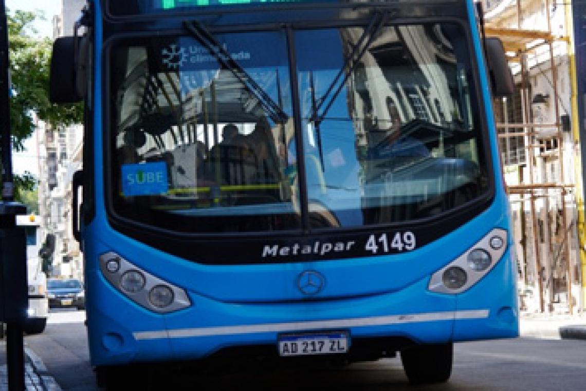 Colectividades: se dispuso un operativo especial de movilidad