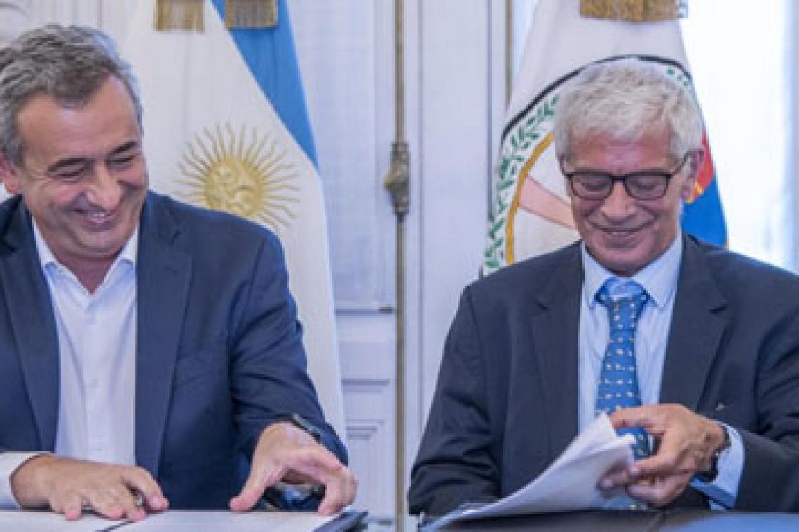 Javkin y Cúneo Libarona firmaron un convenio para facilitar la implementación del juicio por jurado vecinal