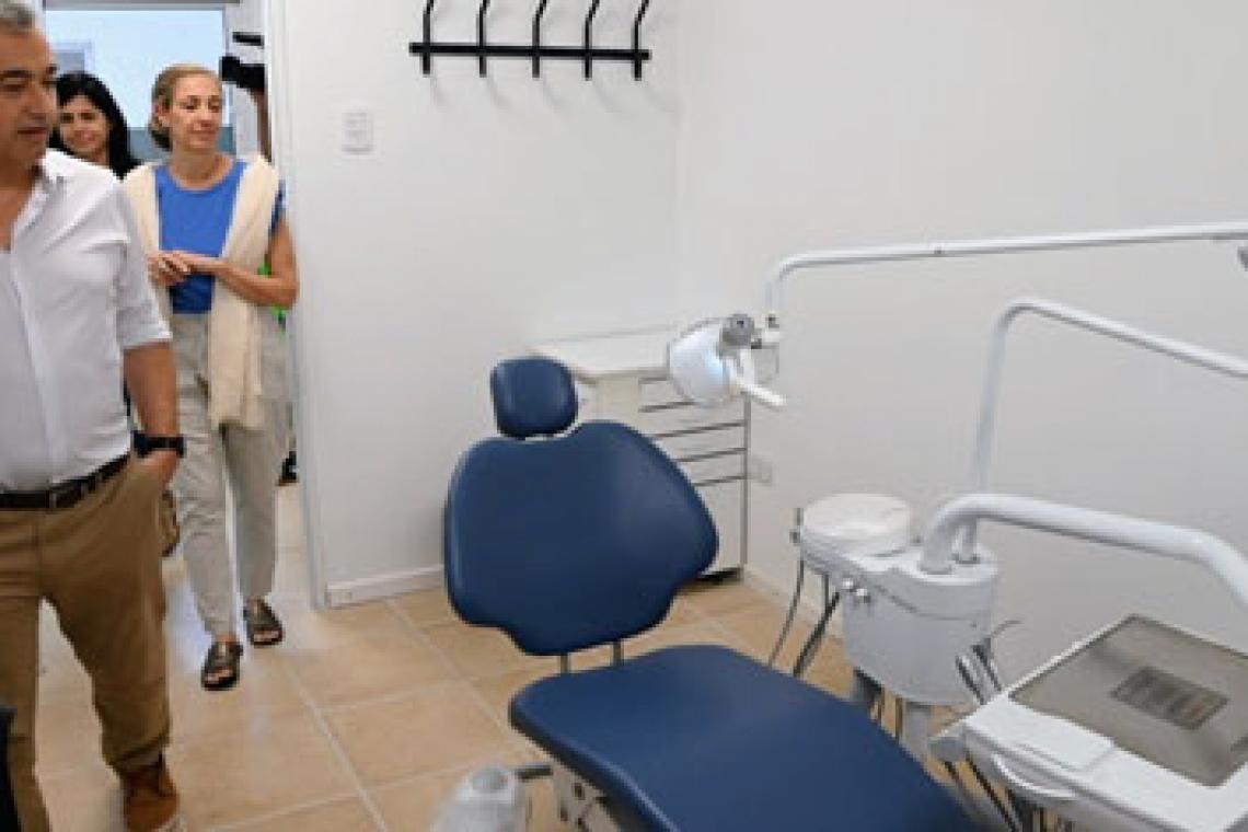 El intendente Pablo Javkin presidió en la tarde de este miércoles 18 de diciembre la inauguración de las obras de ampliación en el Centro de Salud Ena Richiger del Barrio Olímpico