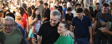 Rosario tuvo su primera «Noche de las Peatonales» del año