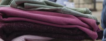 Si no lo usás, donalo»: convocan a entregar ropa en desuso para personas en situación de calle