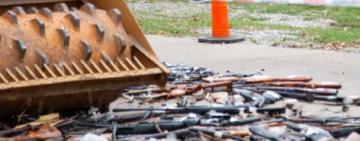 Destrucción de más de 1000 armas en Rosario: muchas eran réplicas utilizadas para cometer delitos