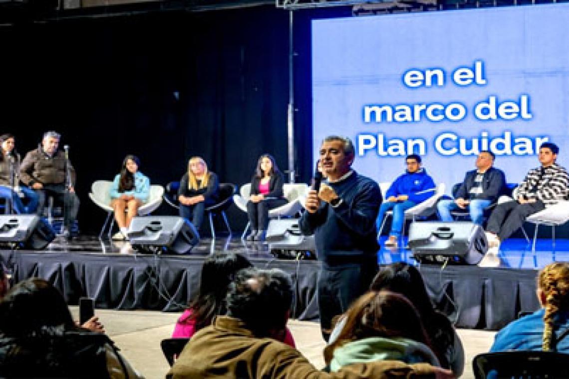 Javkin participó del foro Plan Cuidar 2025 junto a más de 440 referentes de organizaciones de la sociedad civil