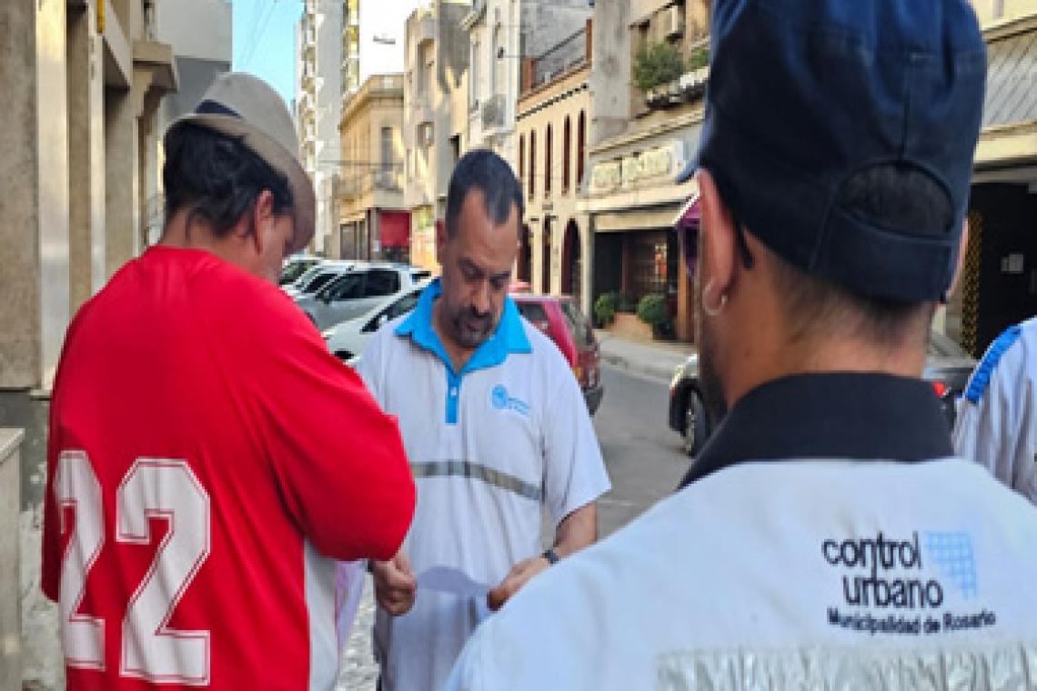En lo que va del año agentes municipales ya detuvieron a más de 200 cuidacoches en Rosario