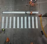 El municipio refuerza de forma periódica la señalización de sendas peatonales en Rosario