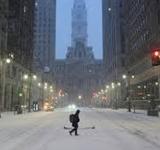 EE.UU. en emergencia: ciclón bomba, desabastecimiento y crisis social por operativos migratorios