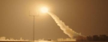 Irán bombardea una base estratégica en el Índico y eleva la tensión global