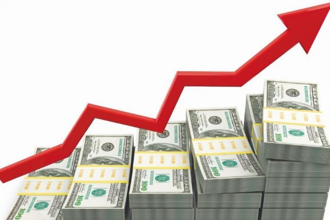 En el primer día de Lacunza como ministro de Hacienda, el dólar quedó por debajo de los 58 pesos