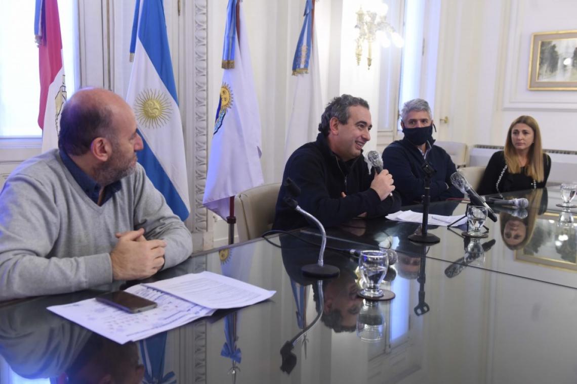 La Municipalidad habilitó reuniones afectivas, deporte y locales gastronómicos