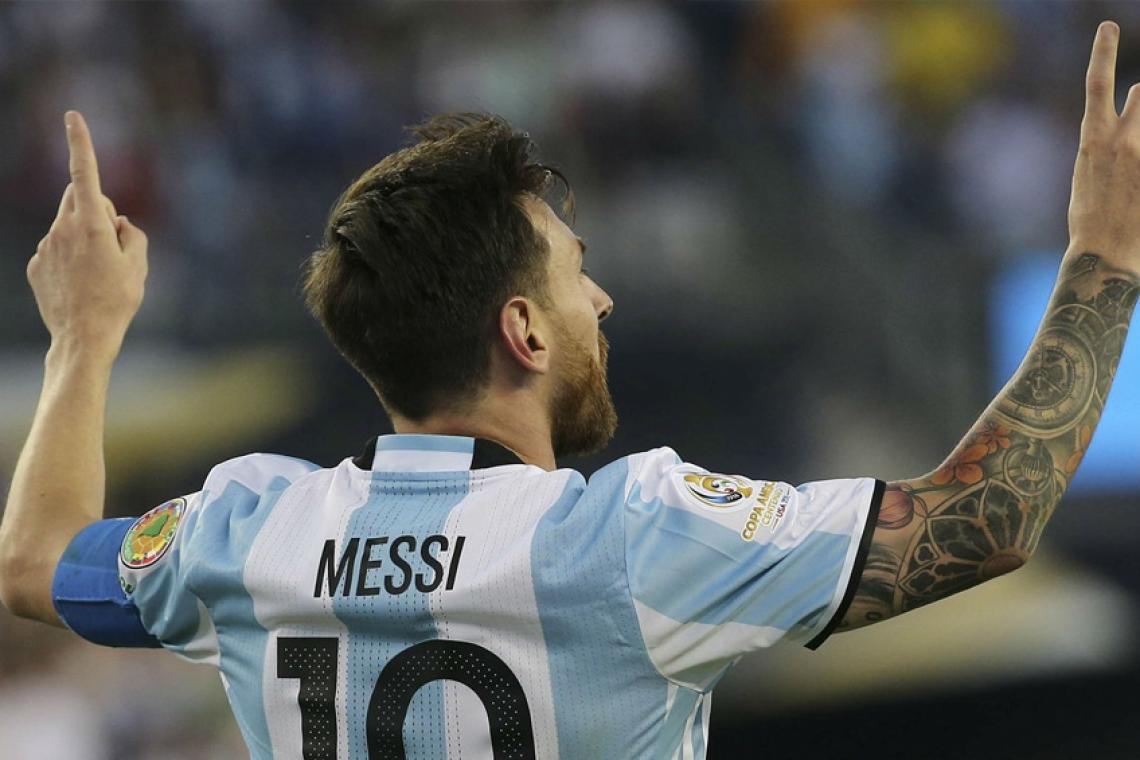 Messi: "Buena victoria para descomprimir un poco por la situación que pasa la gente"