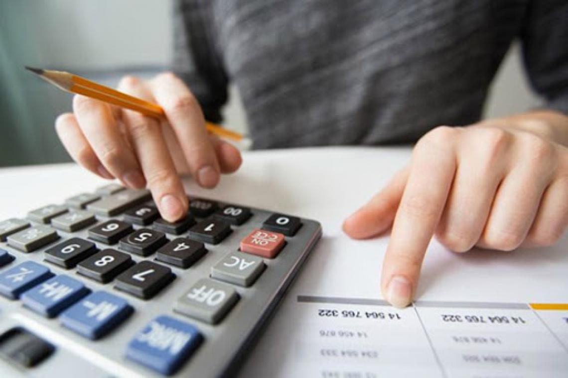 La recaudación tributaria de Argentina trepa a 43,9% en octubre